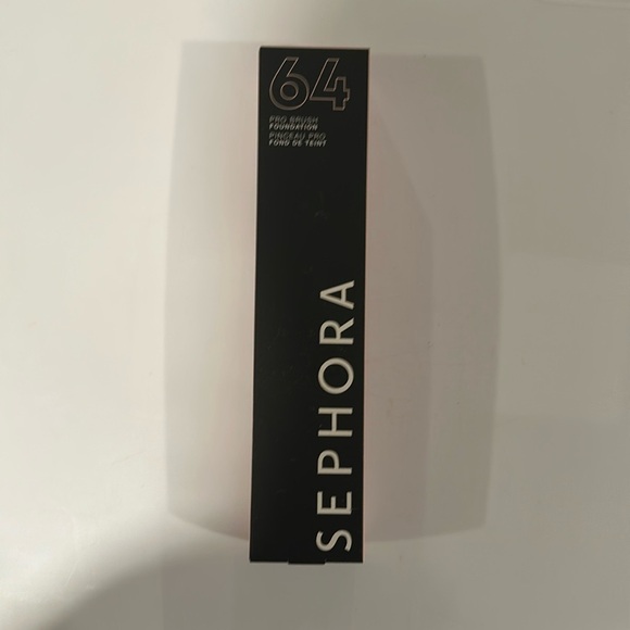Sephora #64 Pro Brush - Foundation - Picture 1 of 3